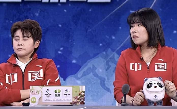 为此，剧组真的栽下一棵松树，让它与“战士们”一同经历了战火